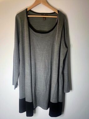 Elegant Gray and Black Women's Top